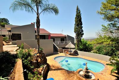 House For Sale in Glenvista, Johannesburg