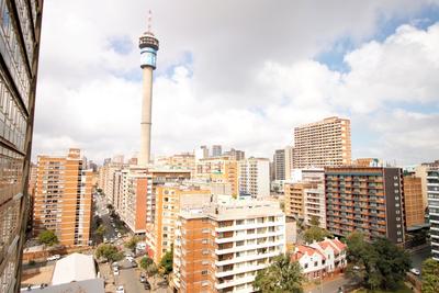 Apartment / Flat For Sale in Parktown, Johannesburg