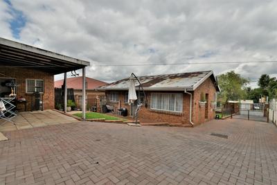 House For Sale in Fishers Hill, Germiston