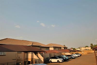 Apartment / Flat For Sale in Naturena, Johannesburg