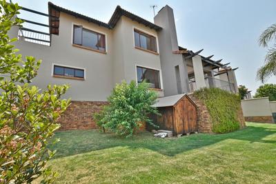 Cluster House For Sale in Glenvista, Johannesburg
