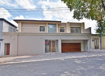 House For Sale in Norwood, Johannesburg