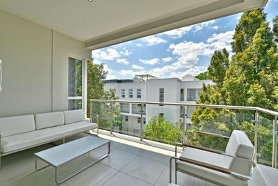 Apartment / Flat For Sale in Dunkeld West, Johannesburg