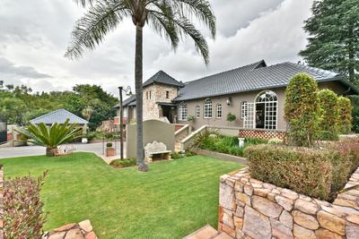 House For Sale in Constantia Kloof, Roodepoort