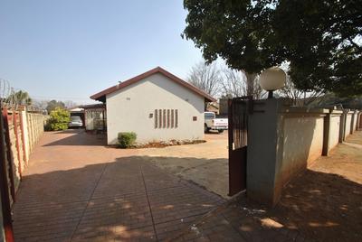 House For Sale in Dawn Park, Boksburg