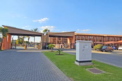 Apartment / Flat For Sale in Comet, Boksburg