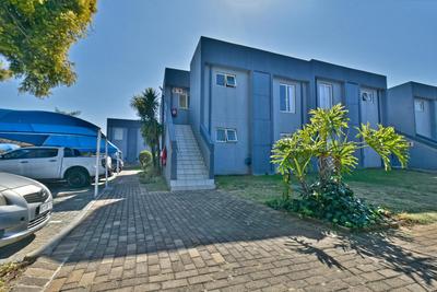Apartment / Flat For Sale in Mulbarton, Johannesburg