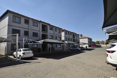 Apartment / Flat For Sale in Bardene, Boksburg