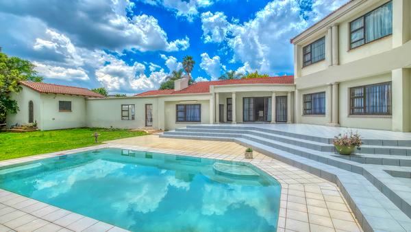 House For Sale in Bedfordview, Bedfordview